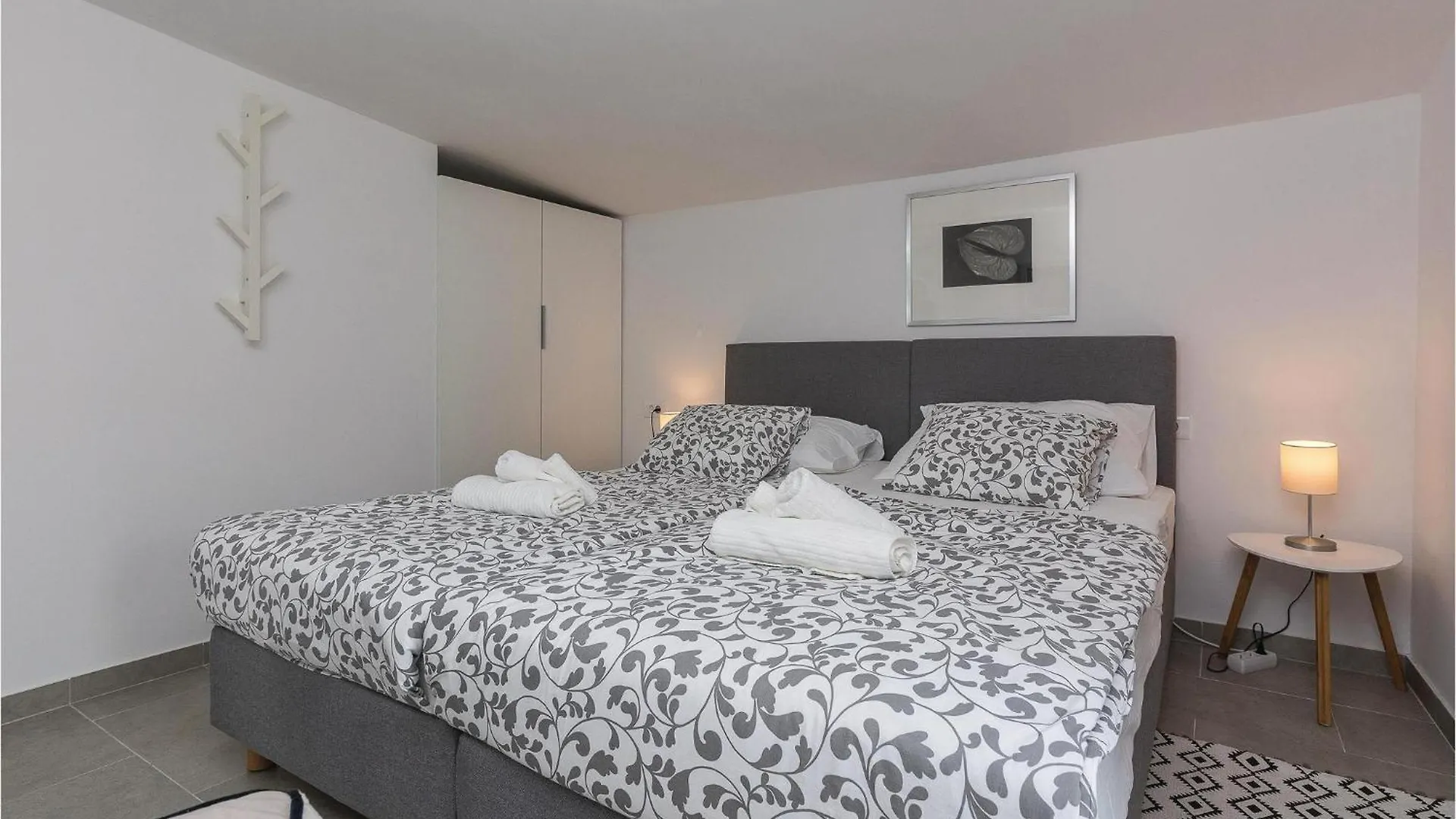 Gorgeous Home In Vrsi Mulo With Sauna Holiday home