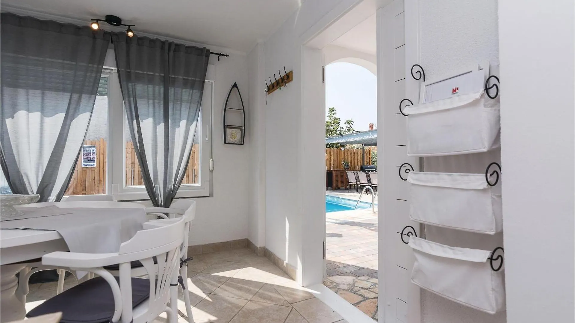 Gorgeous Home In Vrsi Mulo With Sauna Croatia