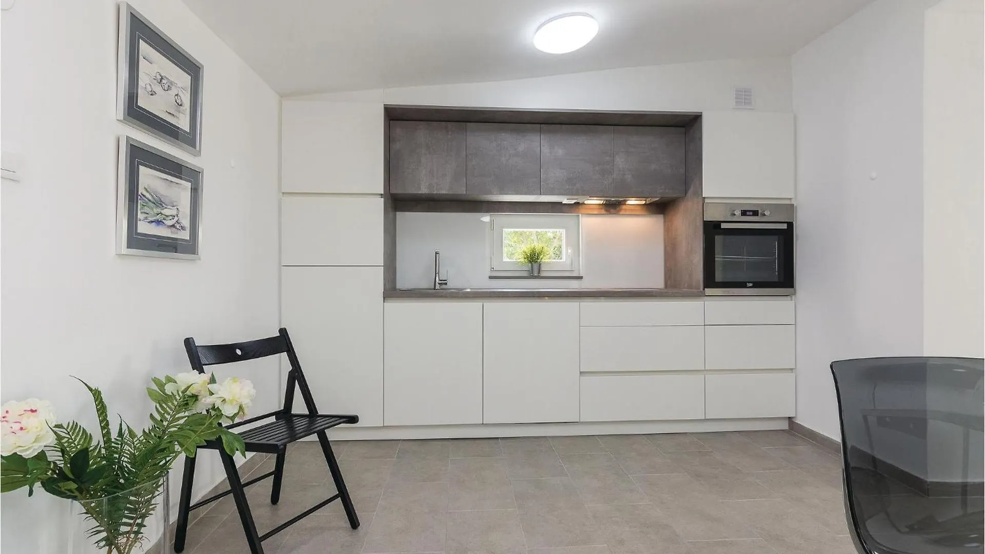 Gorgeous Home In Vrsi Mulo With Sauna Croatia